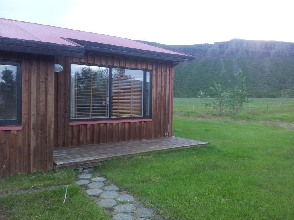 Bjarkarholt Guesthouse Hagi  Δωμάτιο φωτογραφία